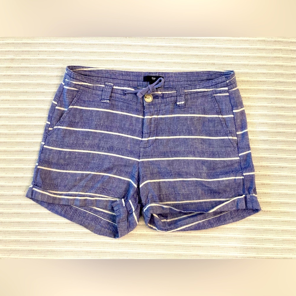 GAP Blue and White Striped Women's Shorts Cotton Linen Blend Shorts